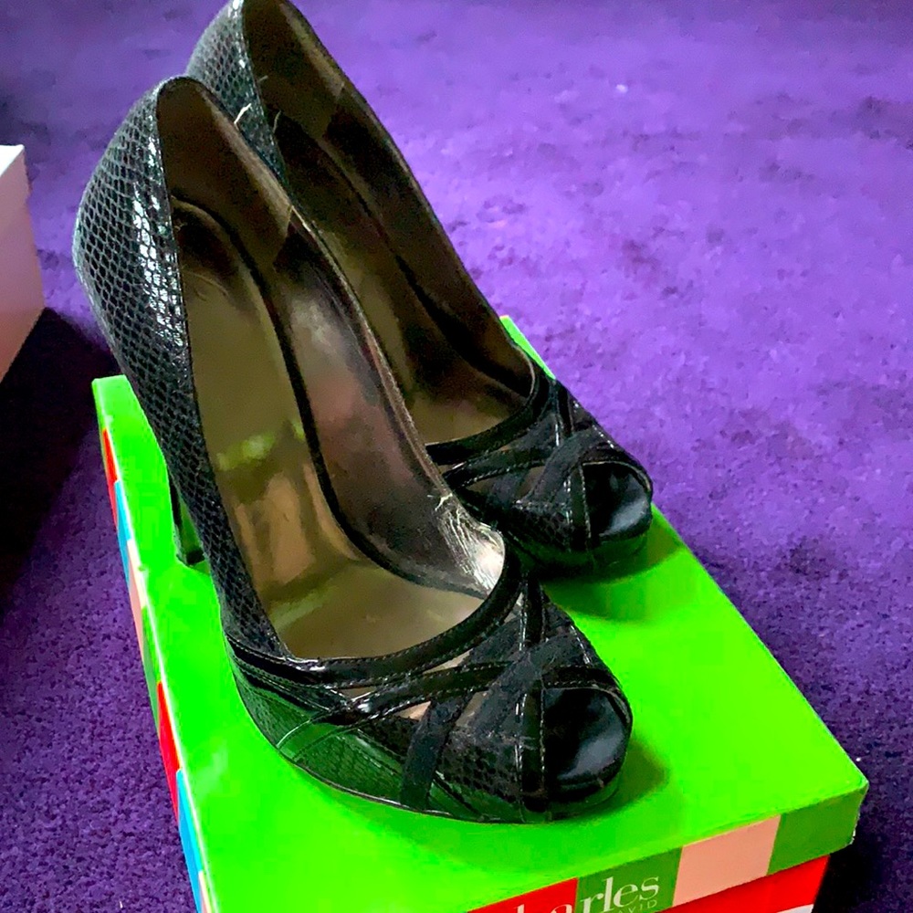 Charles by Charles David black snake pump